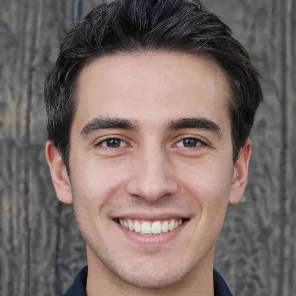 Autor Adrian Makowski